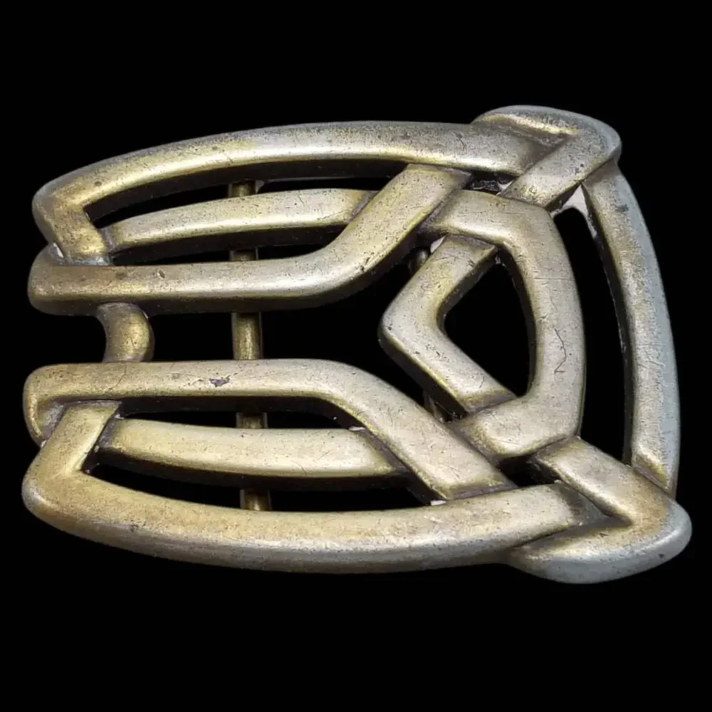 Celtic Knot Belt Buckle -‎ Vintage Style Patterned Accessory for Unique Fashion